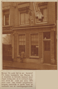 874272 Gezicht op de winkelpui anno 1880 van de fa. H.G. Lammerts van Bueren, opticien en instrumentmaker (Zadelstraat ...
